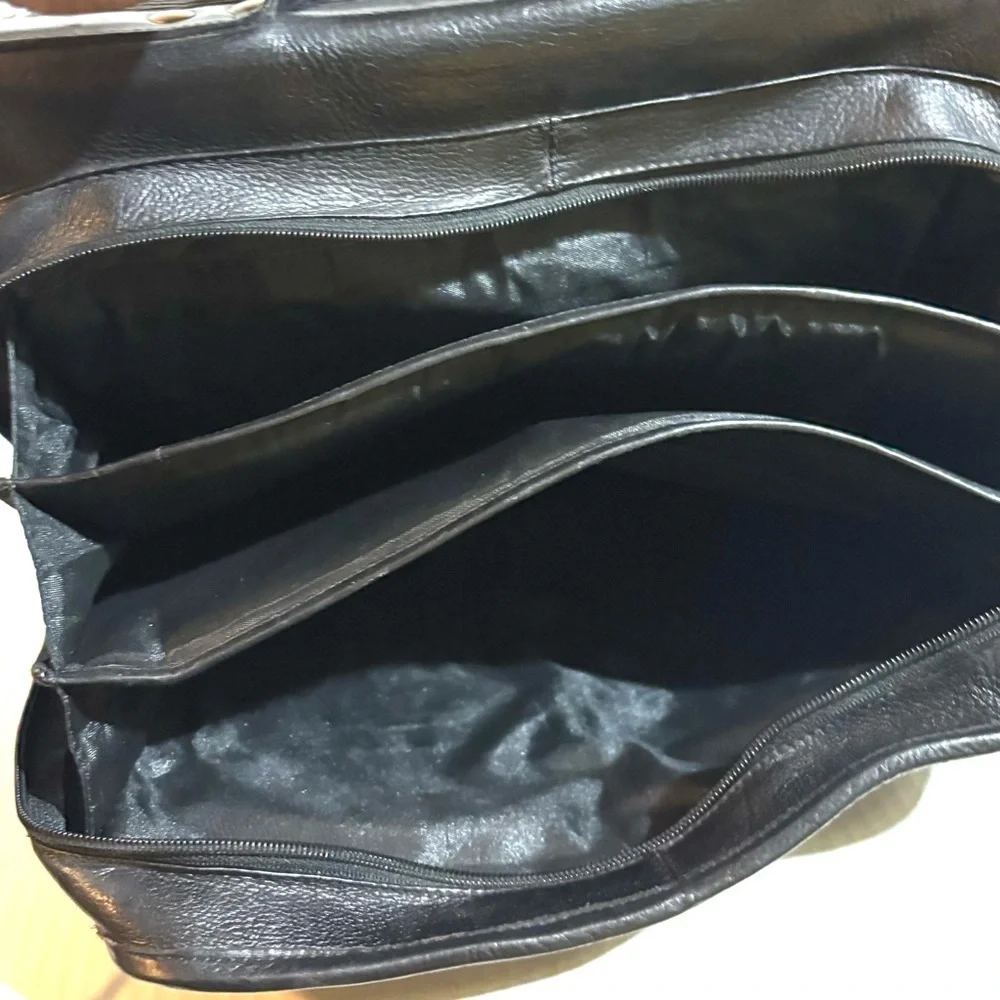 Frye vintage unisex Black distressed Leather Messenger Bag